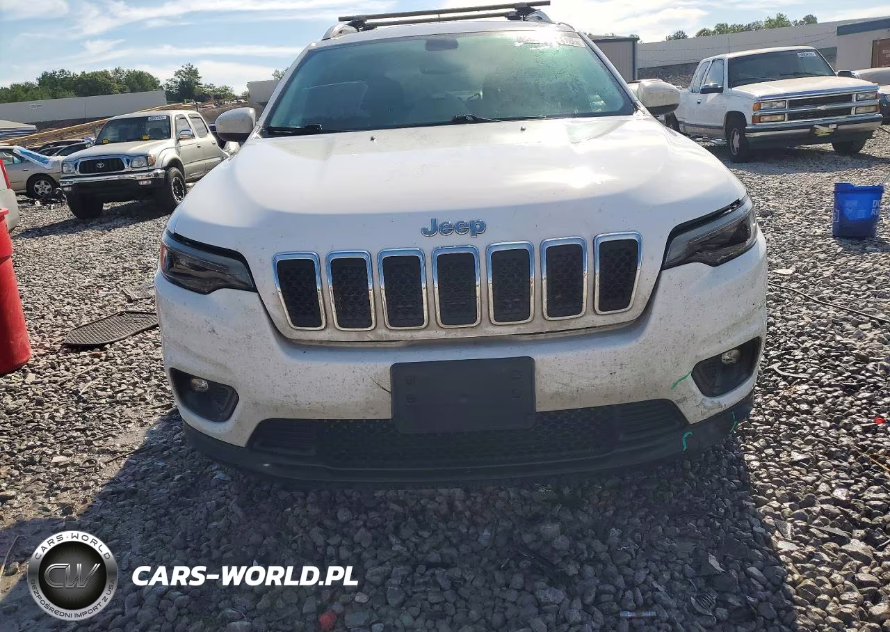2019 Jeep Cherokee Latitude Plus VIN:1C4PJLLX2KD242399 - 5