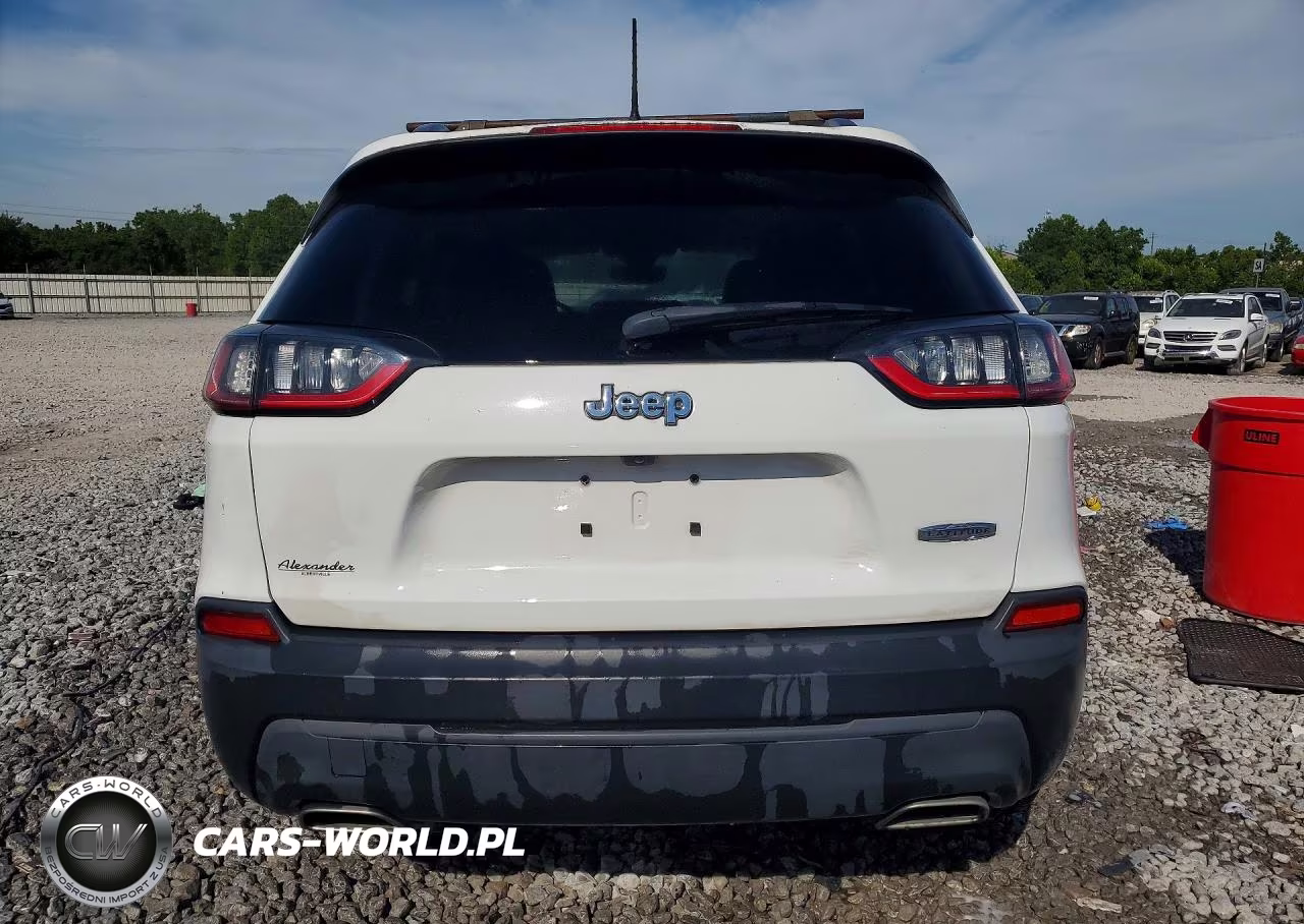 2019 Jeep Cherokee Latitude Plus VIN:1C4PJLLX2KD242399 - 6
