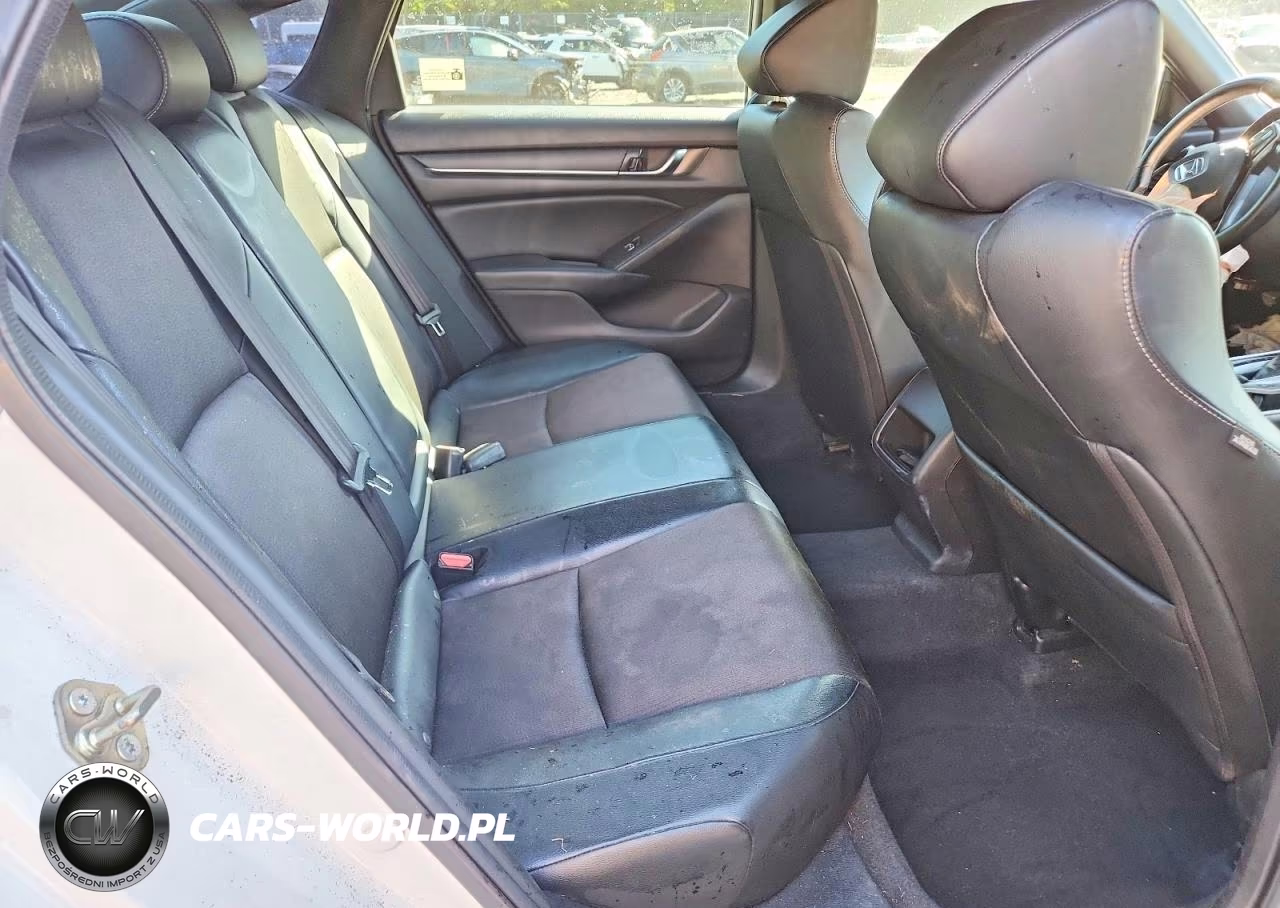 2018 Honda Accord Sport VIN:1HGCV1F39JA165256 - 10