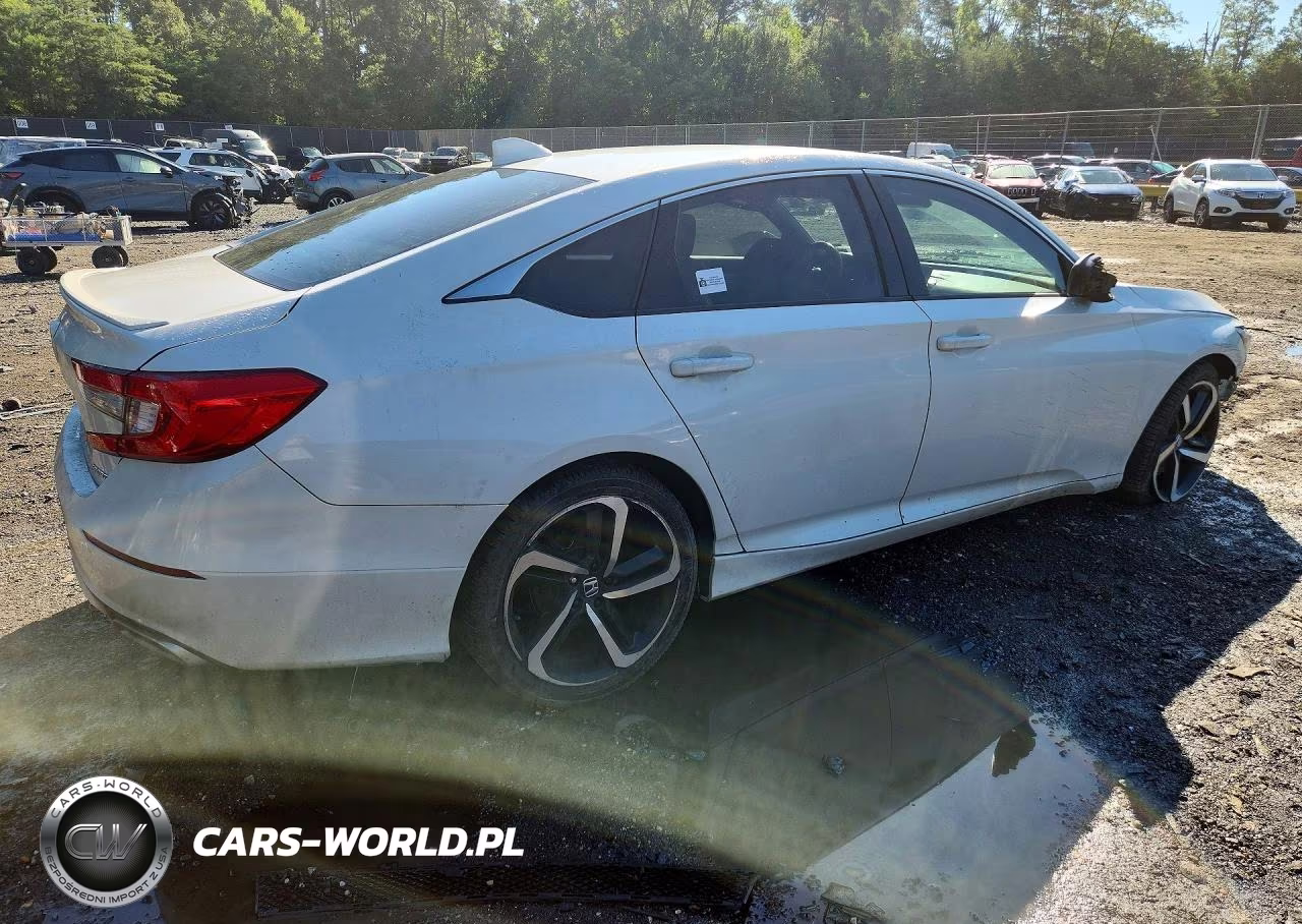 2018 Honda Accord Sport VIN:1HGCV1F39JA165256 - 3
