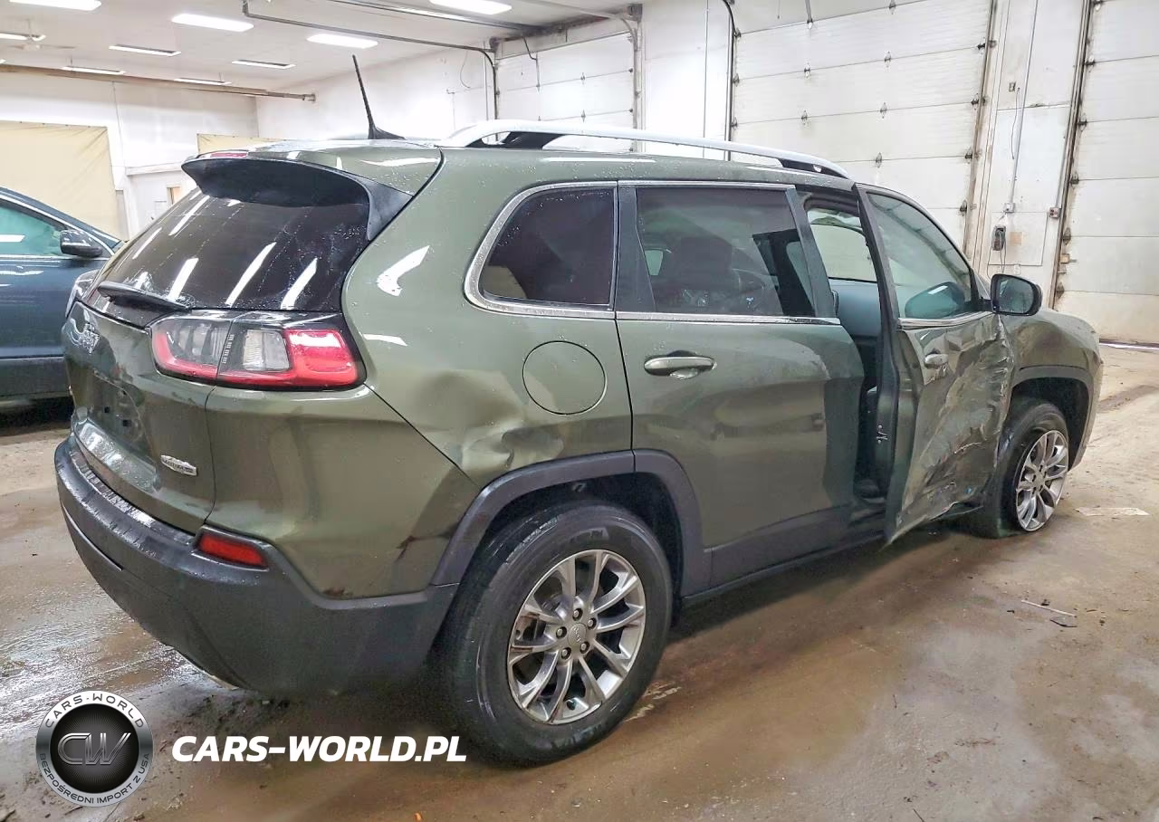 2021 Jeep Cherokee Latitude Lux VIN:1C4PJMMX8MD234816 - 3