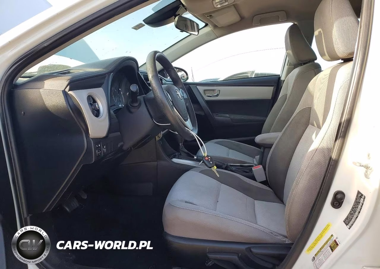 2017 Toyota Corolla Le VIN:5YFBURHE1HP664603 - 7