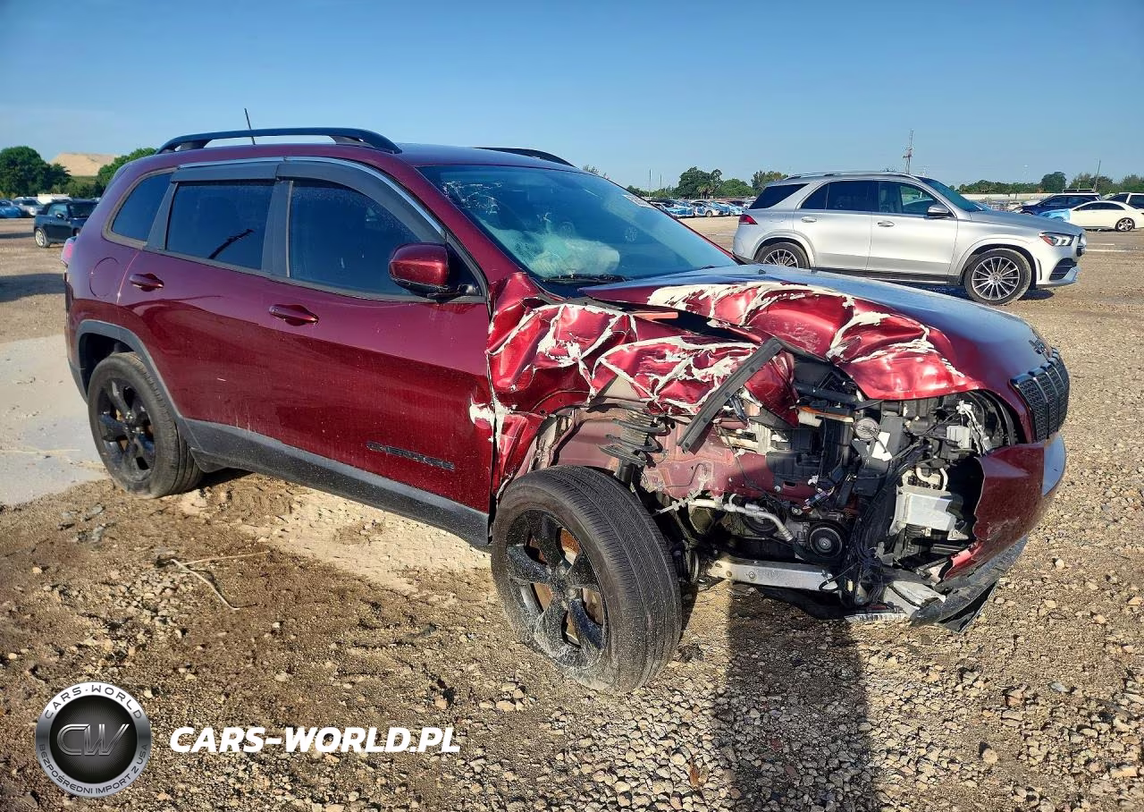 2019 Jeep Cherokee Latitude Plus VIN:1C4PJLLB2KD369920 - 4