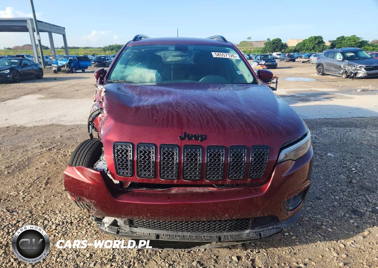 2019 Jeep Cherokee Latitude Plus VIN:1C4PJLLB2KD369920 - 5