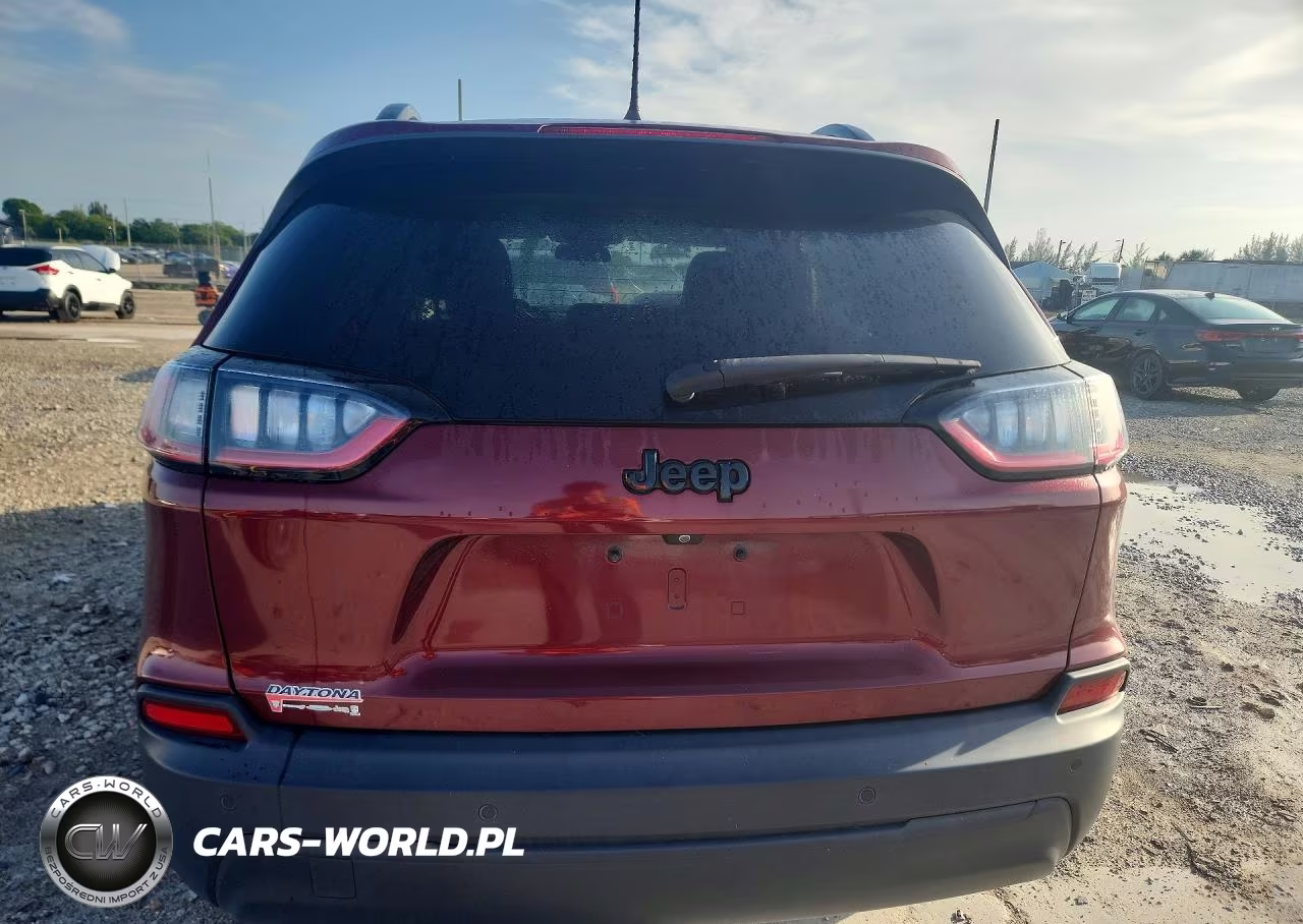 2019 Jeep Cherokee Latitude Plus VIN:1C4PJLLB2KD369920 - 6