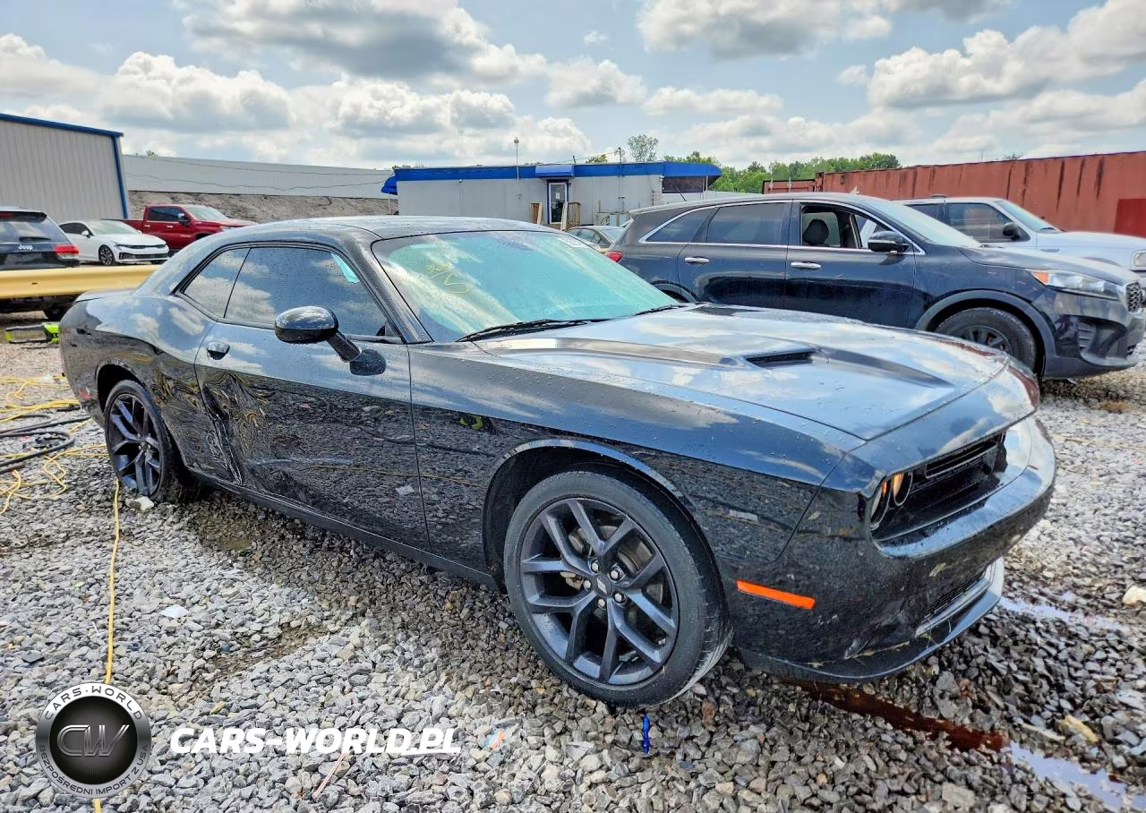 2023 Dodge Challenger Sxt VIN:2C3CDZAG3PH693125 - 4