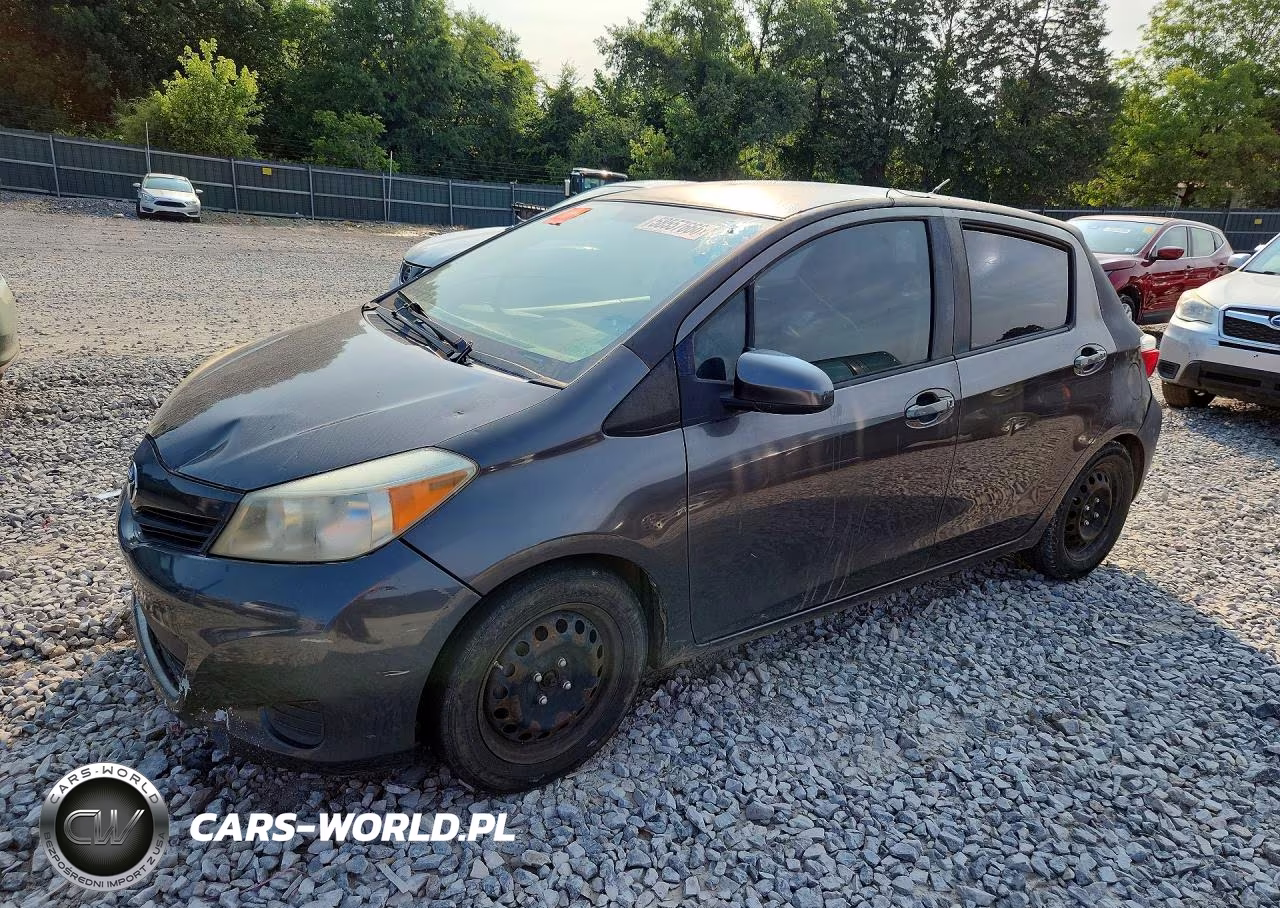 2012 Toyota Yaris 5-Door Le