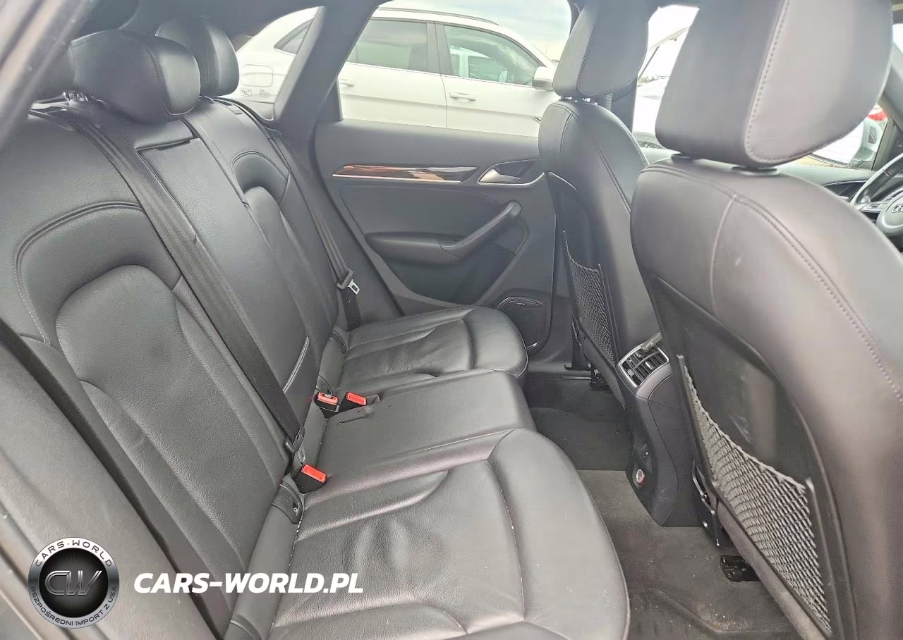 2016 Audi Q3 Prestige VIN:WA1GFCFS7GR019474 - 10