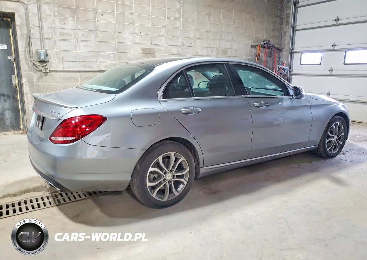 2016 Mercedes-Benz C 300 4Matic VIN:55SWF4KB8GU104650 - 3