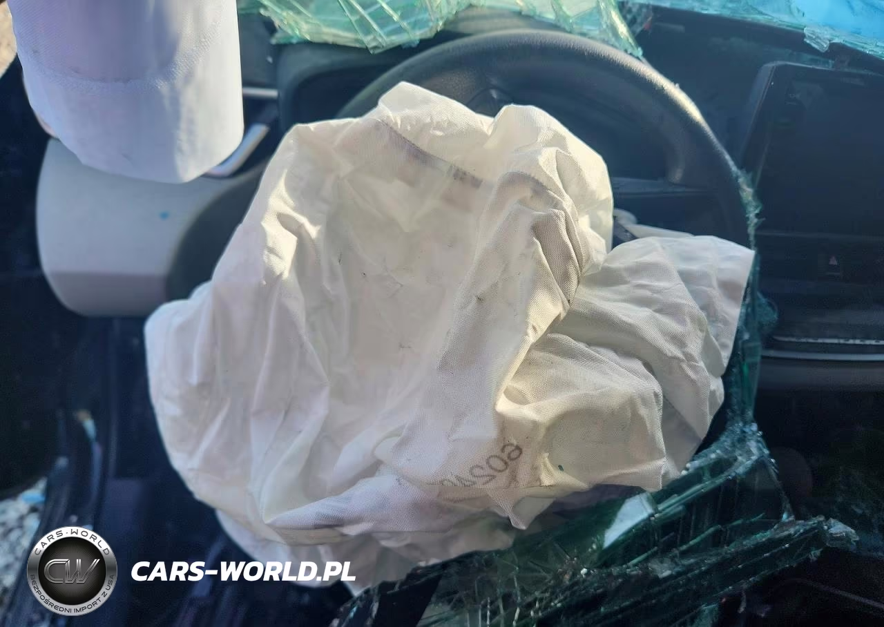 2022 Toyota Corolla Le VIN:5YFVPMAE3NP301877 - 9
