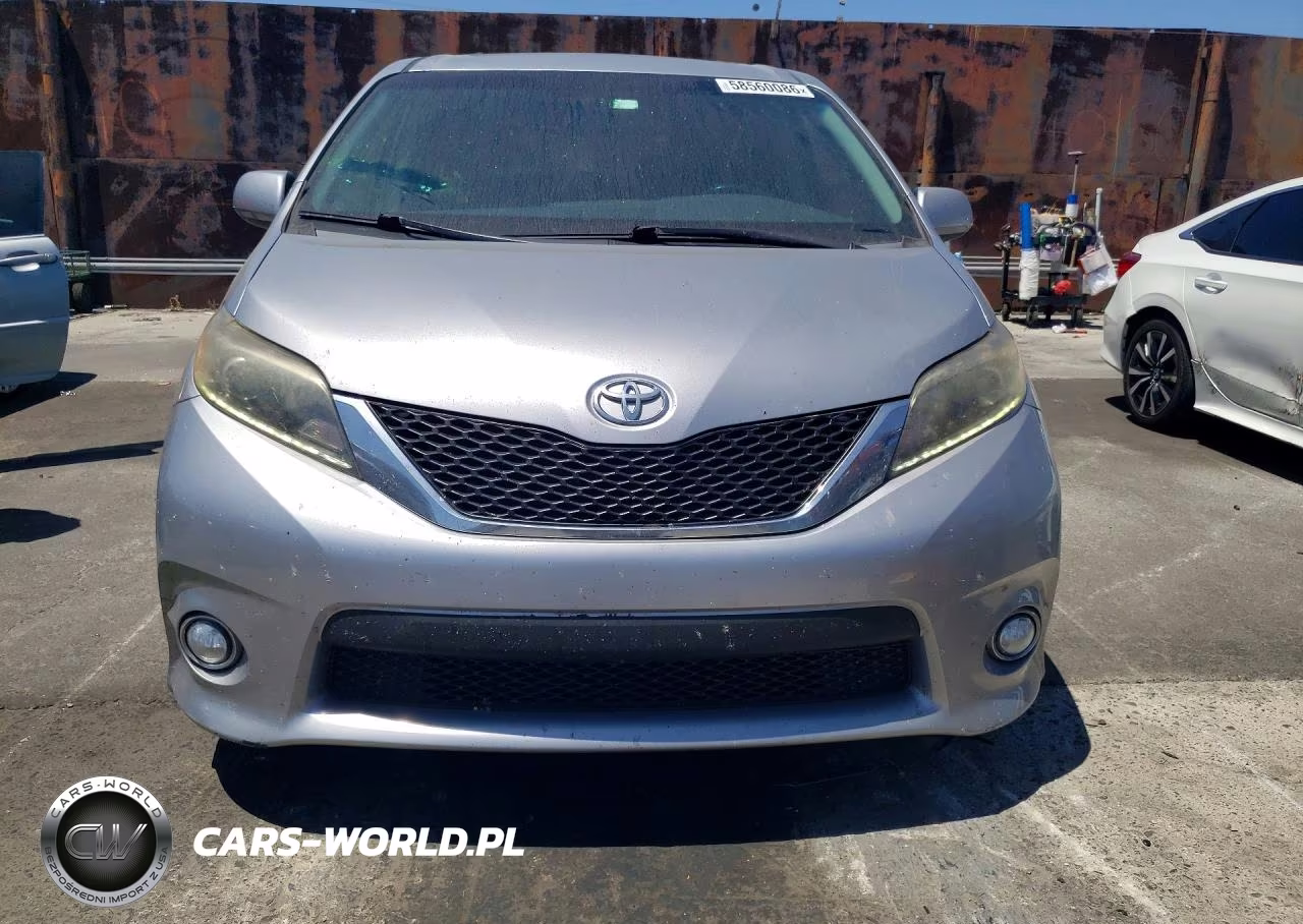 2017 Toyota Sienna Se VIN:5TDXZ3DC5HS840598 - 5