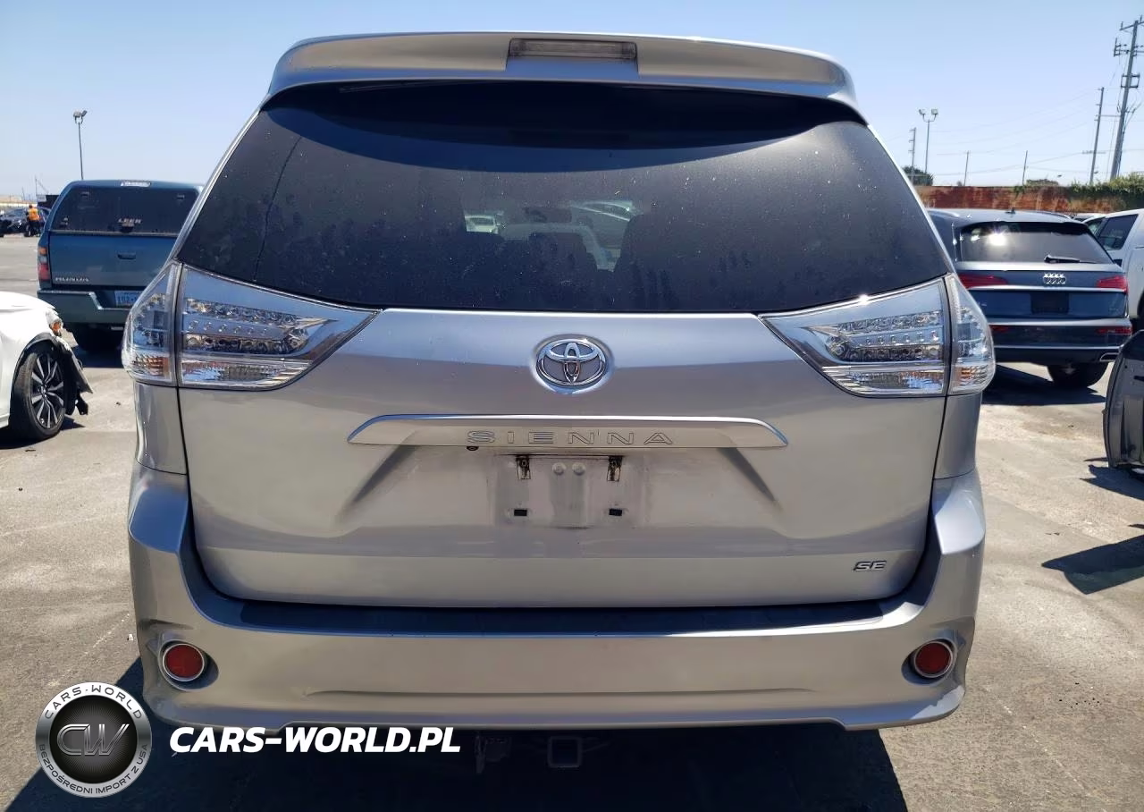 2017 Toyota Sienna Se VIN:5TDXZ3DC5HS840598 - 6