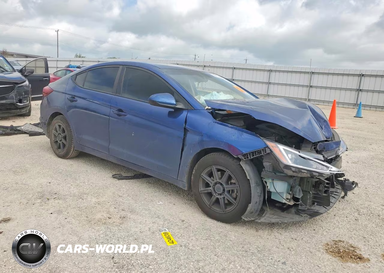 2019 Hyundai Elantra Sel VIN:5NPD84LF5KH441484 - 4