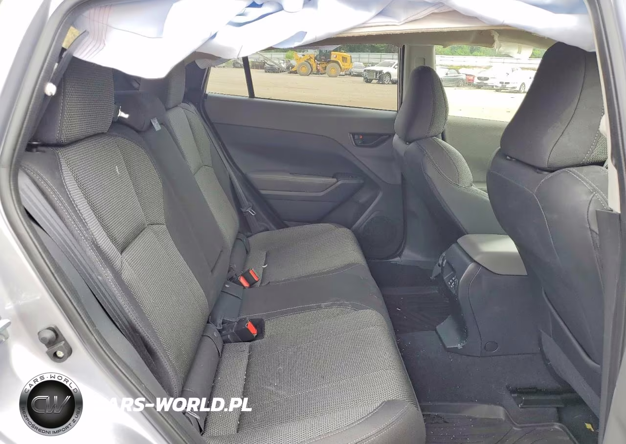 2024 Subaru Crosstrek Premium VIN:JF2GUADC7R8866436 - 10