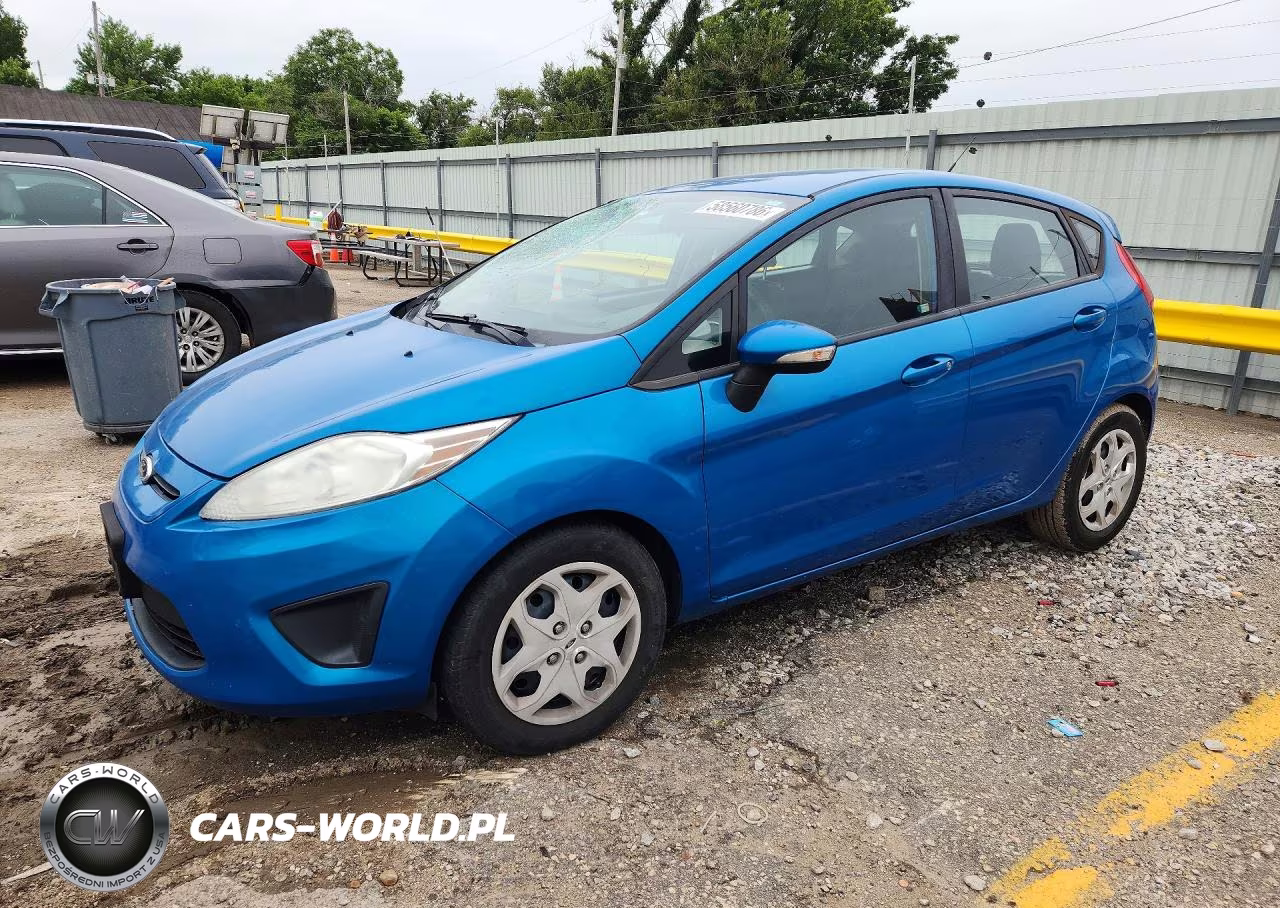 2013 Ford Fiesta Se – zdjęcie 1 z 12