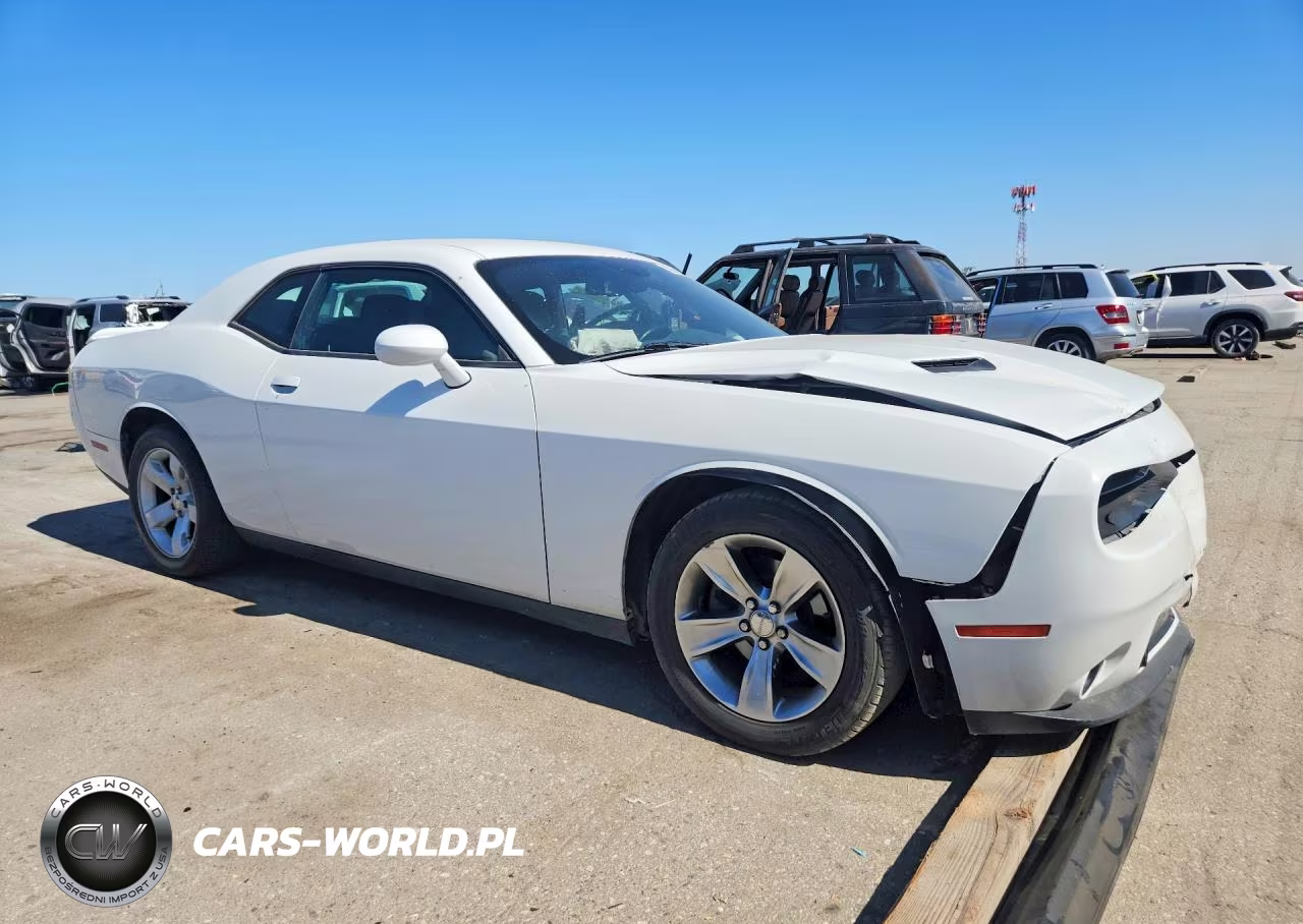 2018 Dodge Challenger Sxt VIN:2C3CDZAG2JH294911 - 4