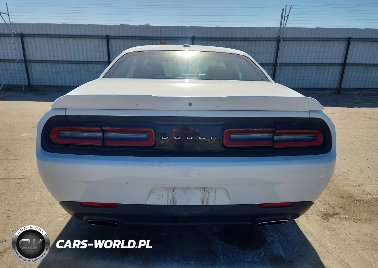 2018 Dodge Challenger Sxt VIN:2C3CDZAG2JH294911 - 6