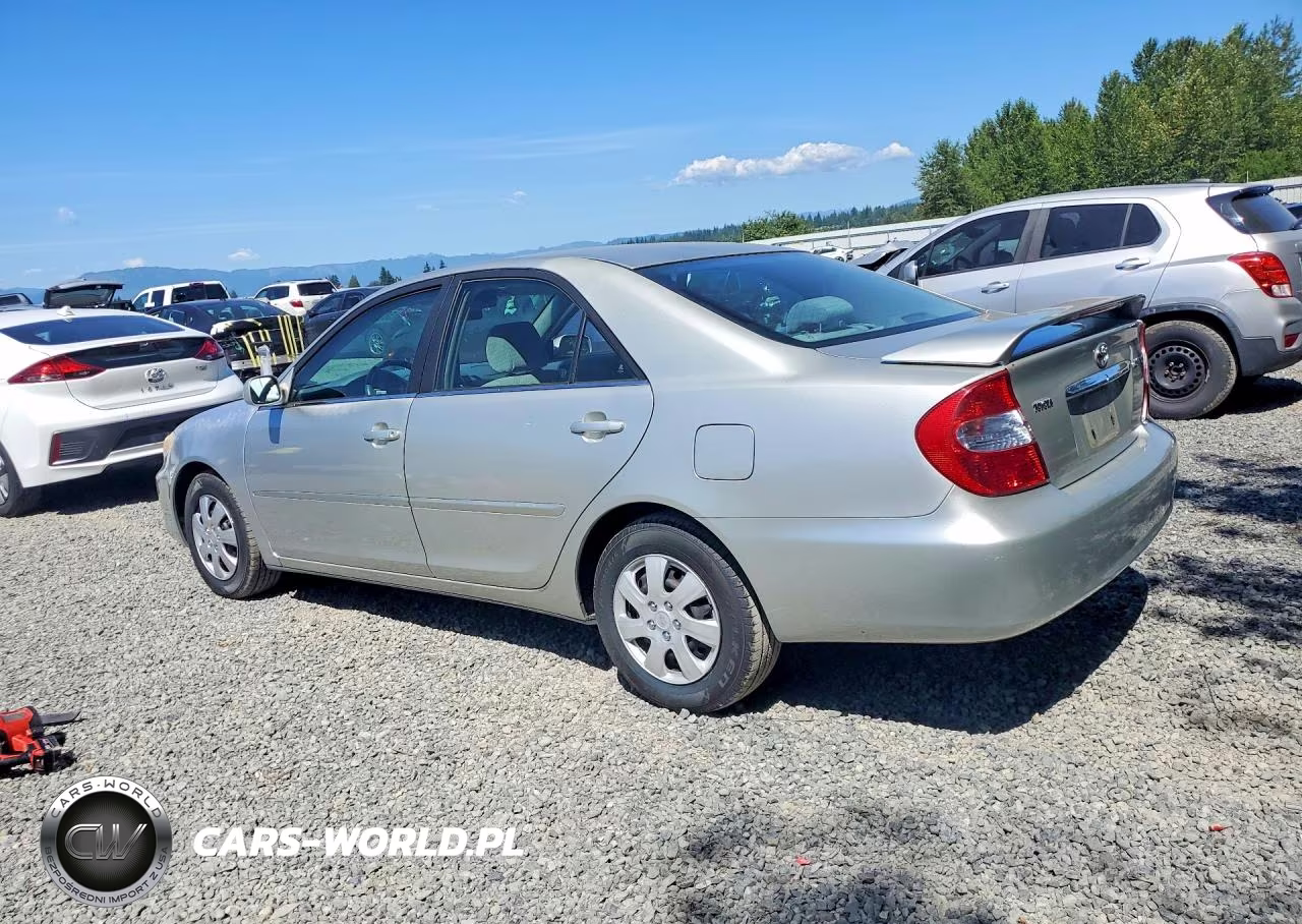 2002 Toyota Camry Le VIN:JTDBE32K720080863 - 2