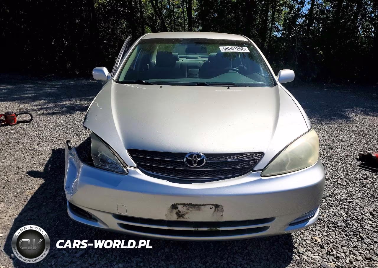 2002 Toyota Camry Le VIN:JTDBE32K720080863 - 5