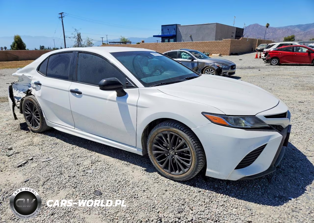 2020 Toyota Camry Se Nightshade VIN:4T1G11AK3LU380140 - 4