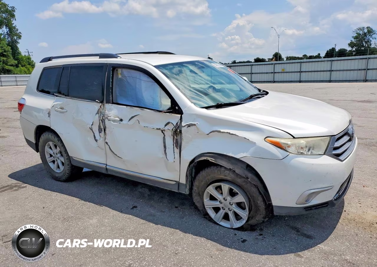 2013 Toyota Highlander Plus VIN:5TDZK3EH2DS142192 - 4