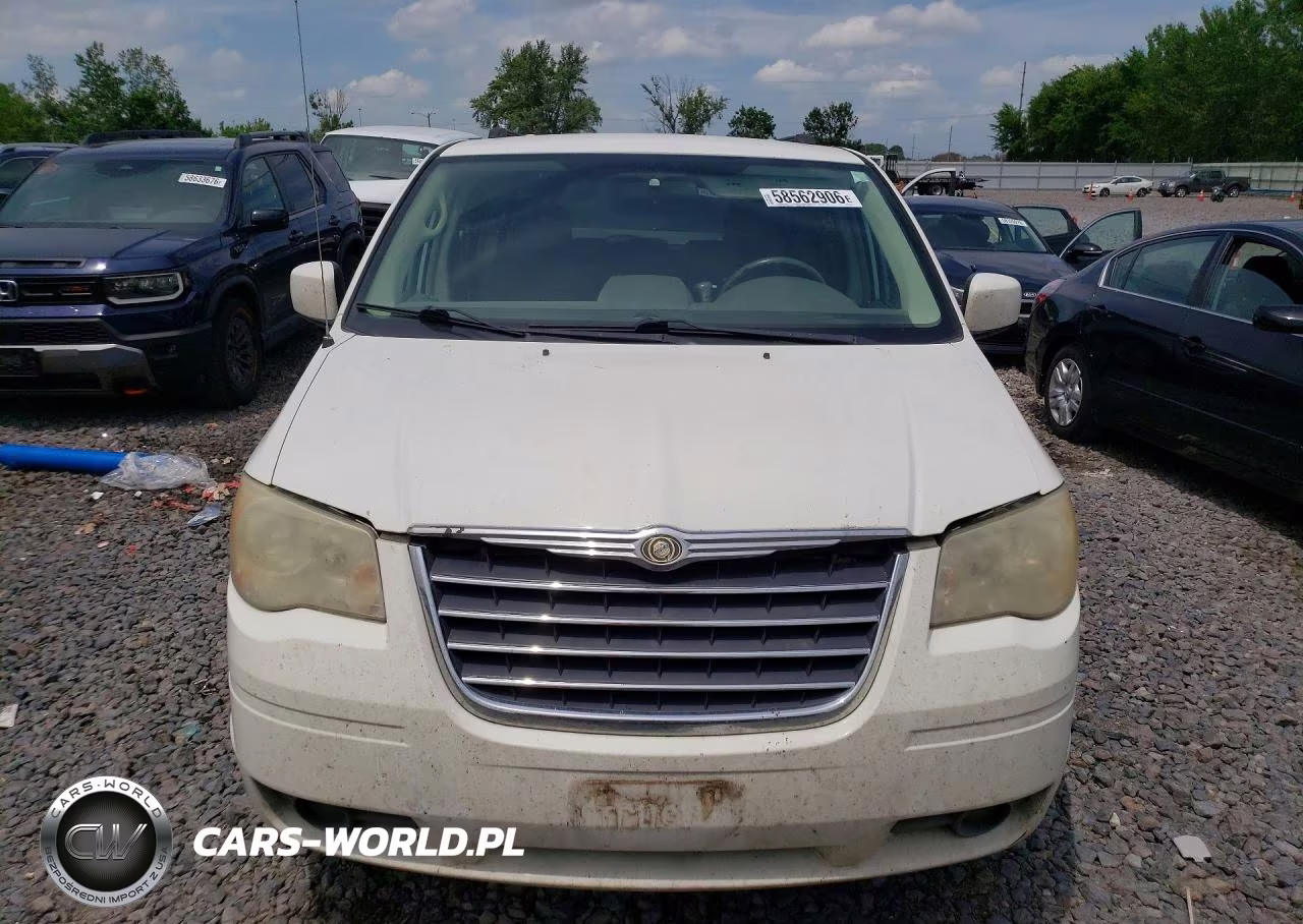 2008 Chrysler Town & Country Touring VIN:2A8HR54P48R652837 - 5