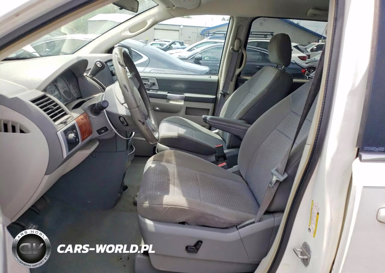 2008 Chrysler Town & Country Touring VIN:2A8HR54P48R652837 - 7
