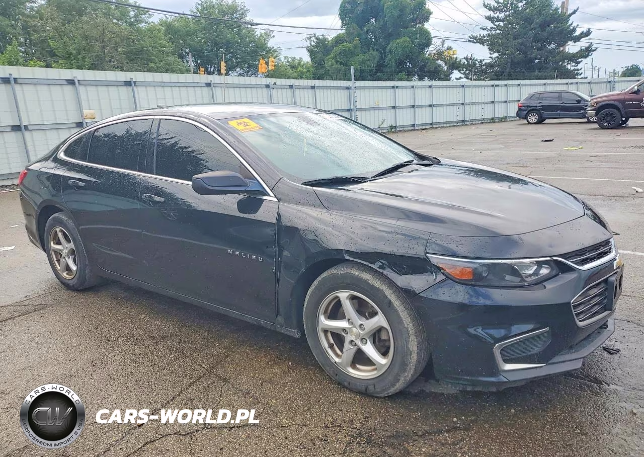 2017 Chevrolet Malibu Ls VIN:1G1ZC5ST5HF264108 - 4
