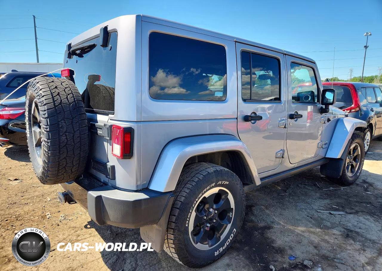 2014 Jeep Wrangler Unlimited Sahara VIN:1C4HJWEG3EL170786 - 3
