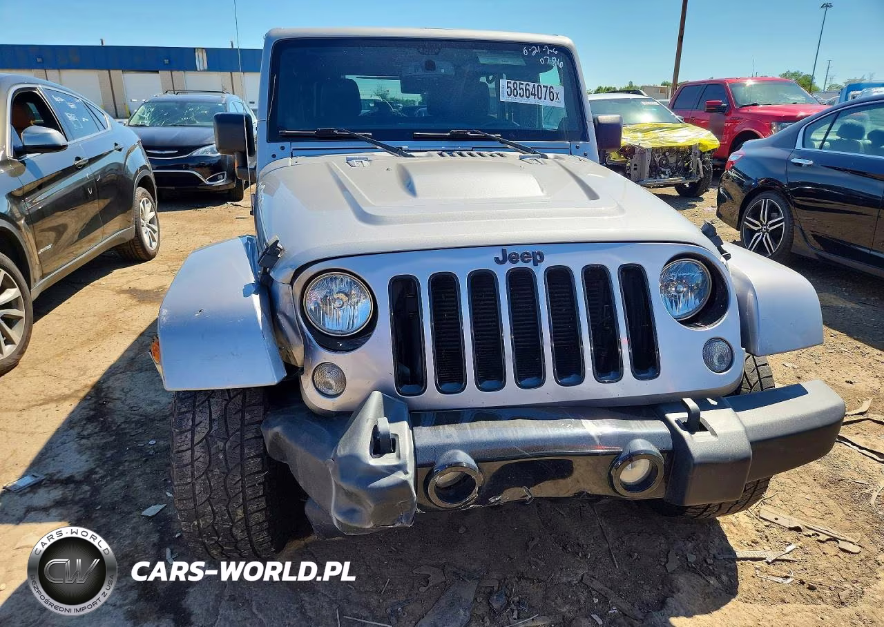 2014 Jeep Wrangler Unlimited Sahara VIN:1C4HJWEG3EL170786 - 5