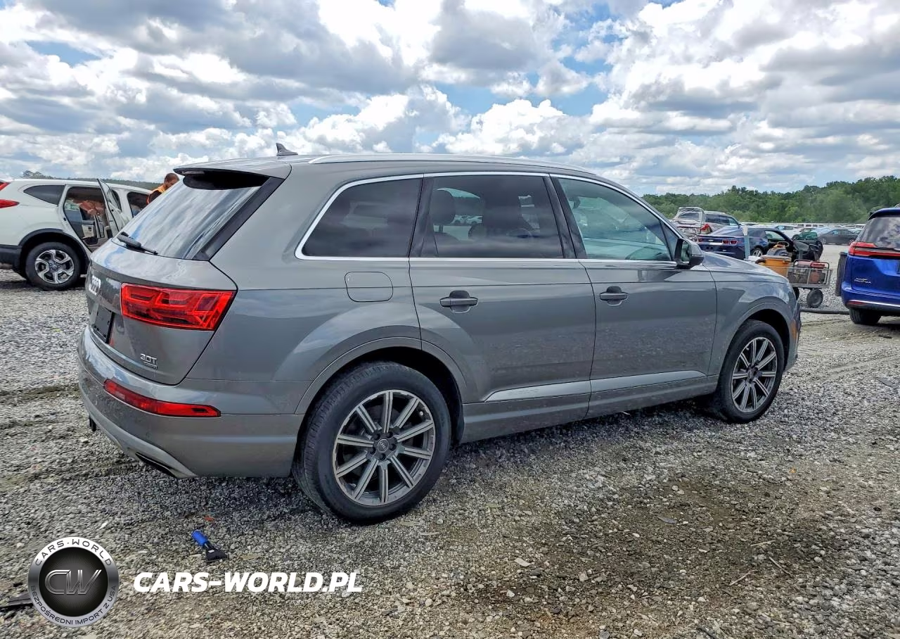 2017 Audi Q7 Premium Plus VIN:WA1LAAF78HD027143 - 3