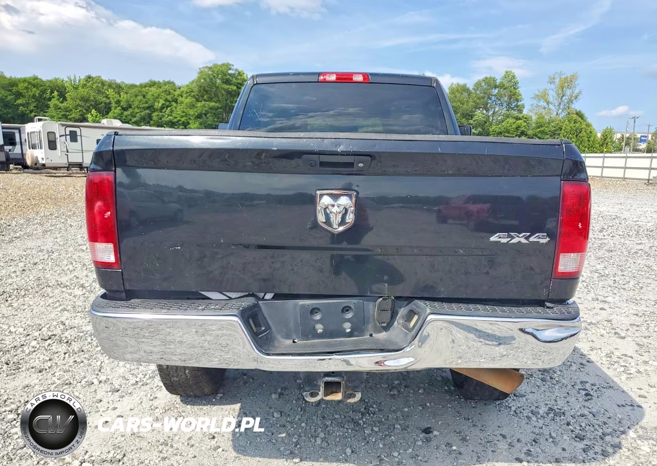 2018 Ram 2500 St VIN:3C6UR5CL9JG359751 - 6