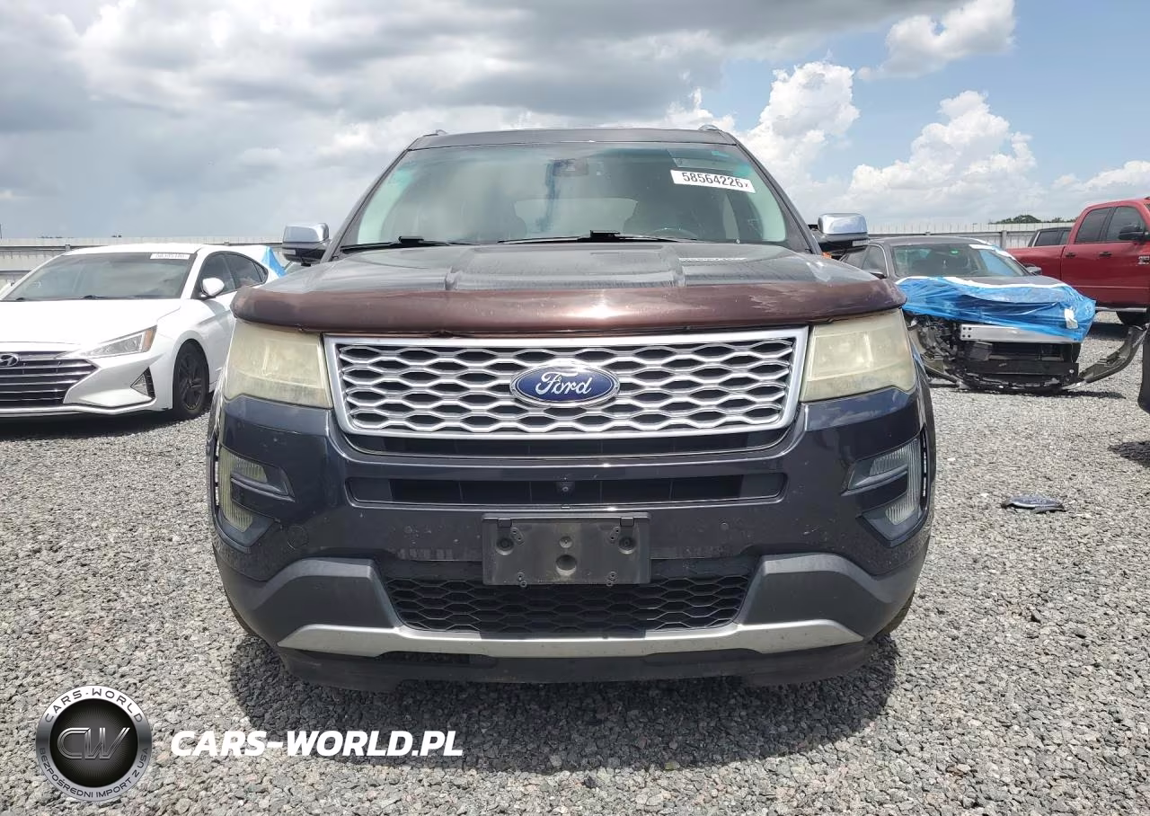 2017 Ford Explorer Platinum VIN:1FM5K8HT0HGA97650 - 5