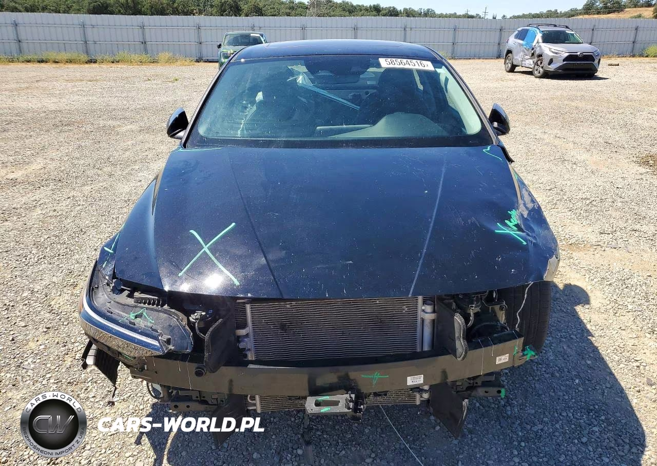 2024 Hyundai Elantra Limited VIN:KMHLN4DJ6RU115700 - 5