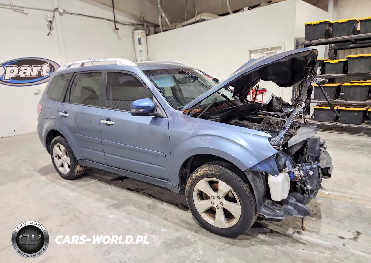 2011 Subaru Forester Touring VIN:JF2SHGGC6BH730351 - 4