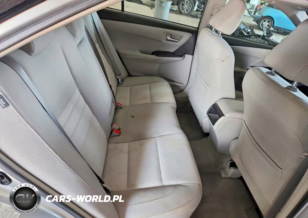 2016 Toyota Camry Le VIN:4T1BF1FKXGU235655 - 10