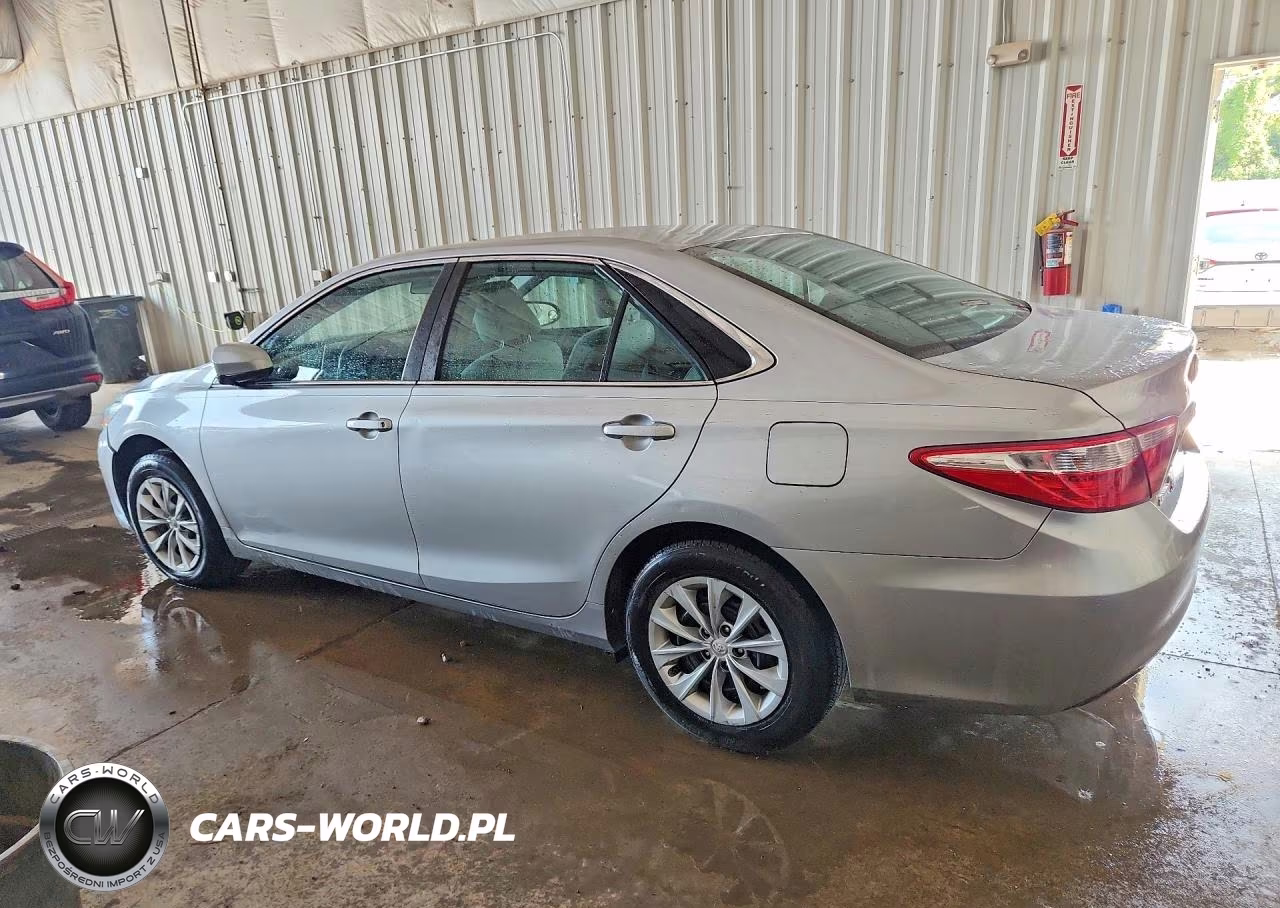2016 Toyota Camry Le VIN:4T1BF1FKXGU235655 - 2