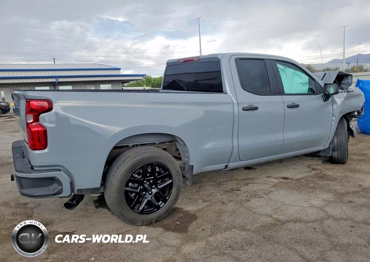 2025 Chevrolet Silverado C1500 Custom VIN:1GCRABEK4SZ168295 - 3