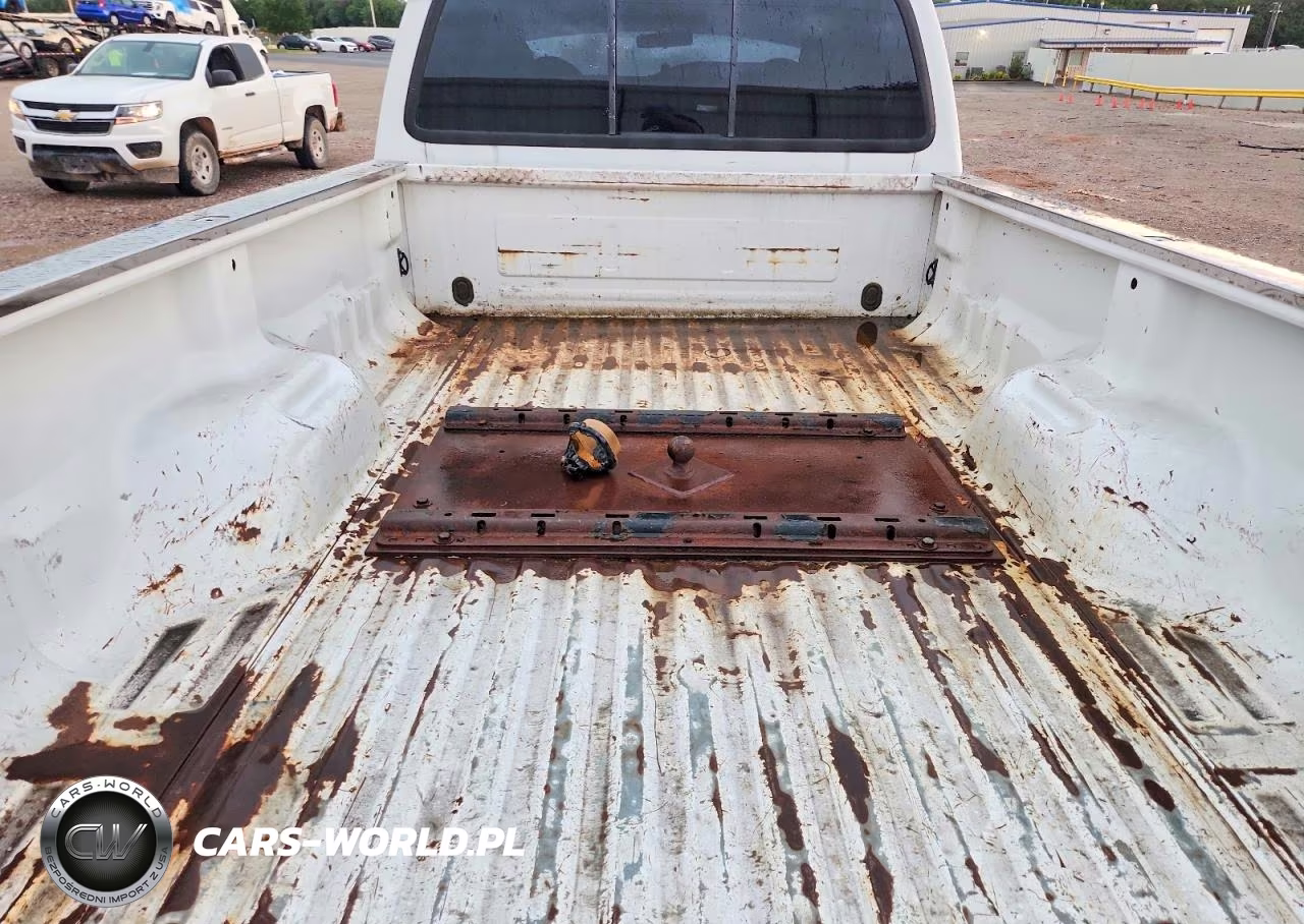 2000 Ford F350 Super Duty VIN:1FTWW33F3YEA69869 - 10