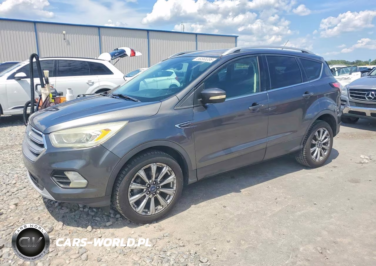 2017 Ford Escape Titanium – zdjęcie 1 z 12