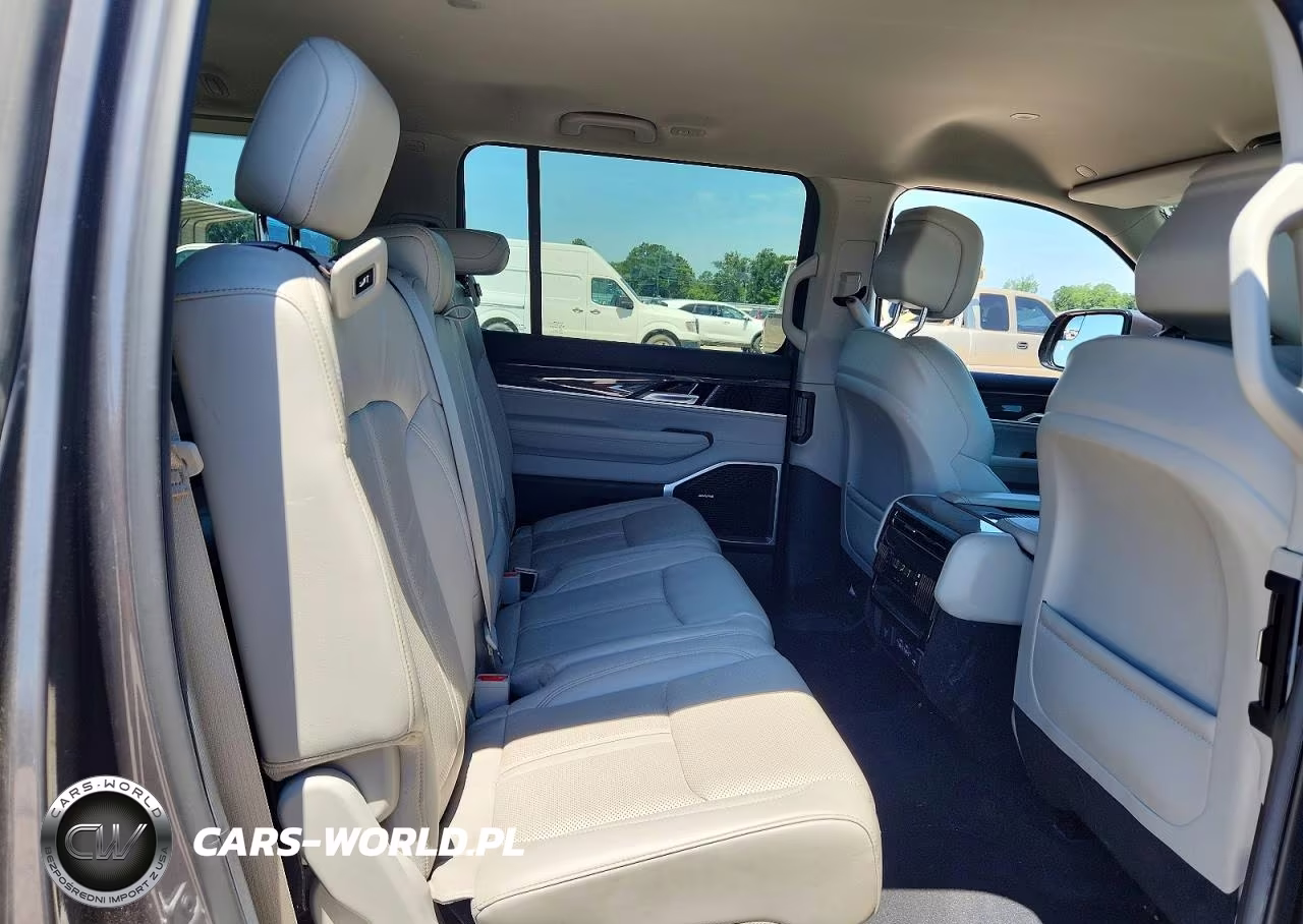 2022 Jeep Wagoneer Series Iii VIN:1C4SJUDT8NS118150 - 11