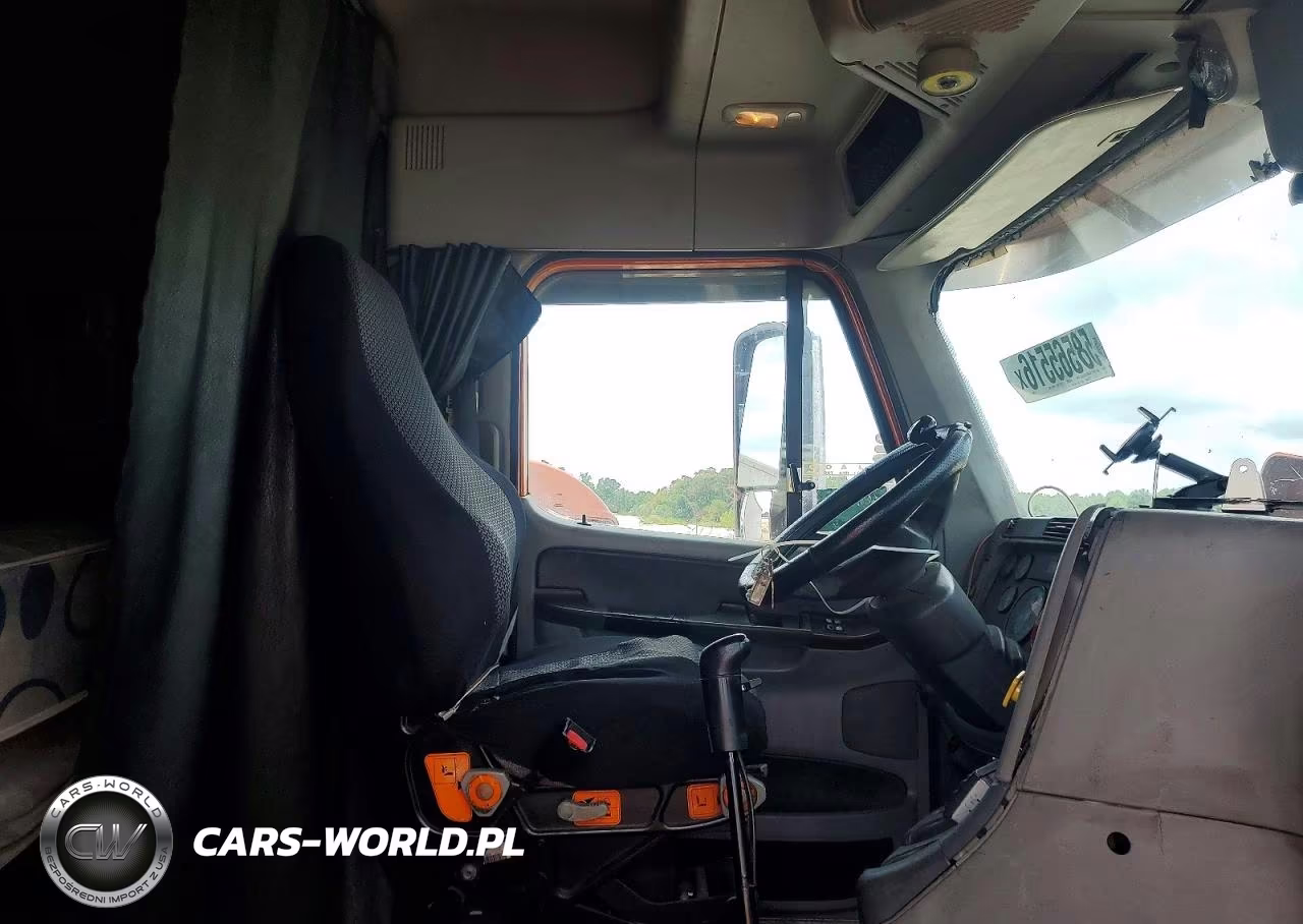 2007 Freightliner Cst120 Semi Truck VIN:1FUJBBCG37LW34049 - 5
