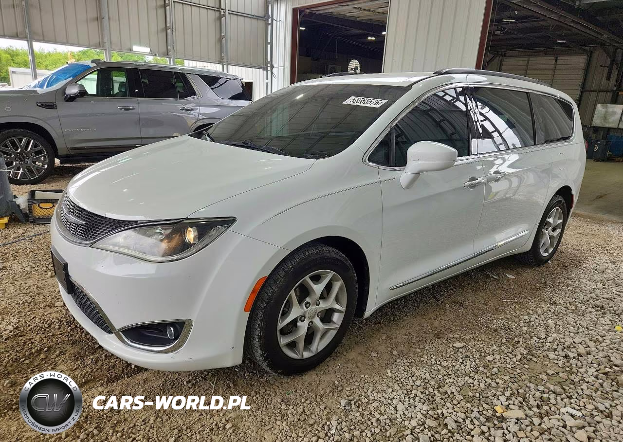 2017 Chrysler Pacifica Touring L – zdjęcie 1 z 13