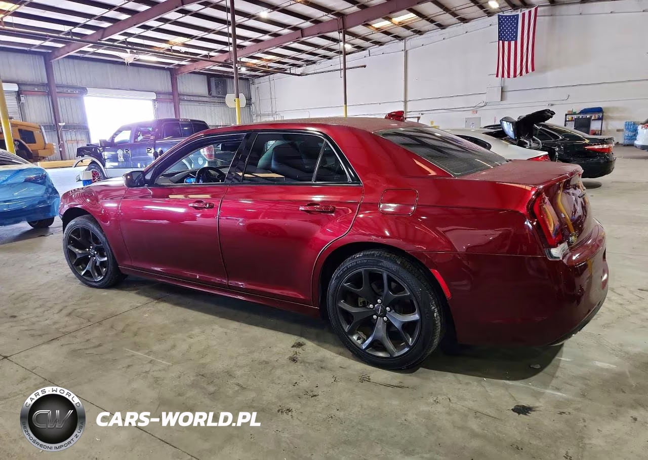 2021 Chrysler 300 Touring VIN:2C3CCAAG3MH661615 - 2