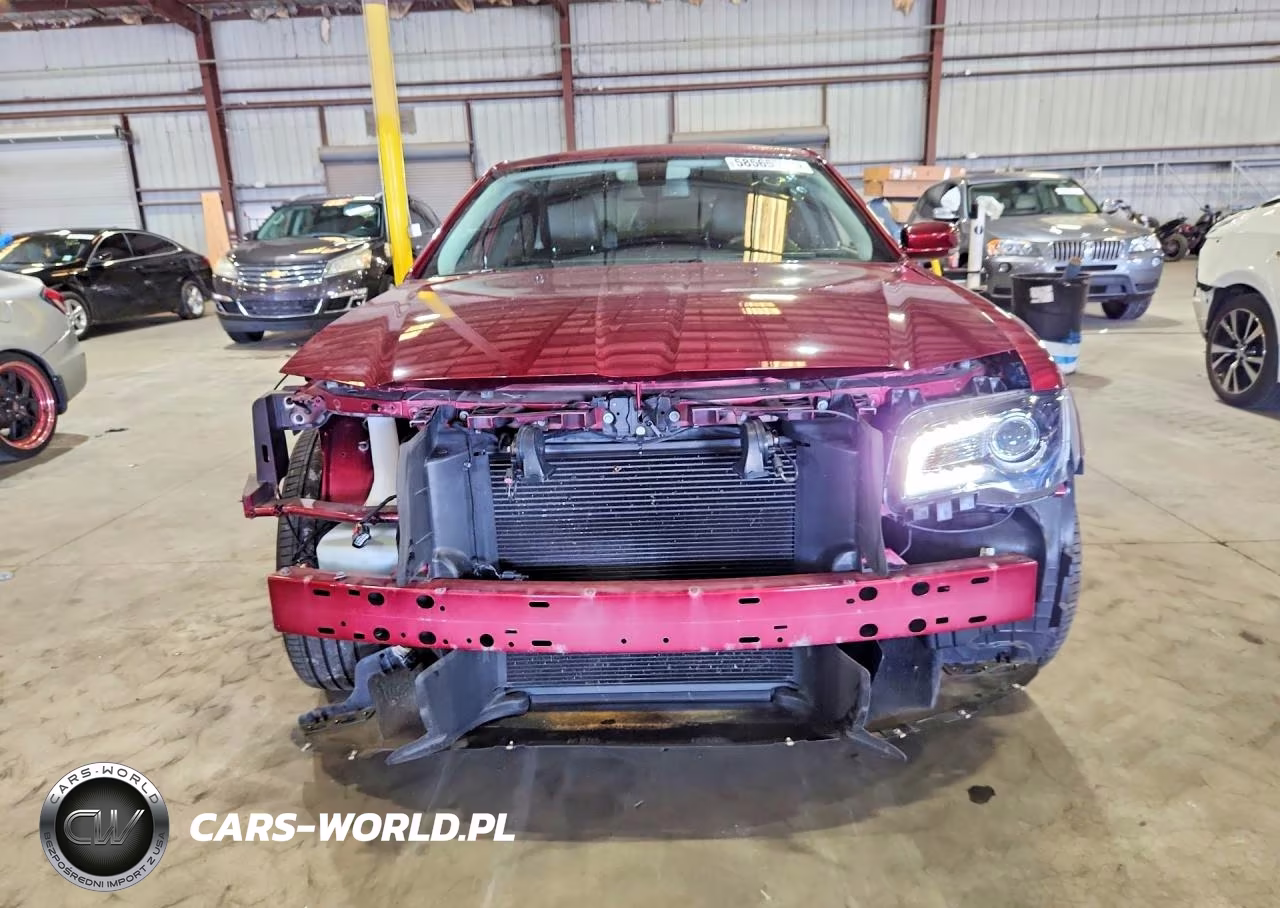 2021 Chrysler 300 Touring VIN:2C3CCAAG3MH661615 - 5