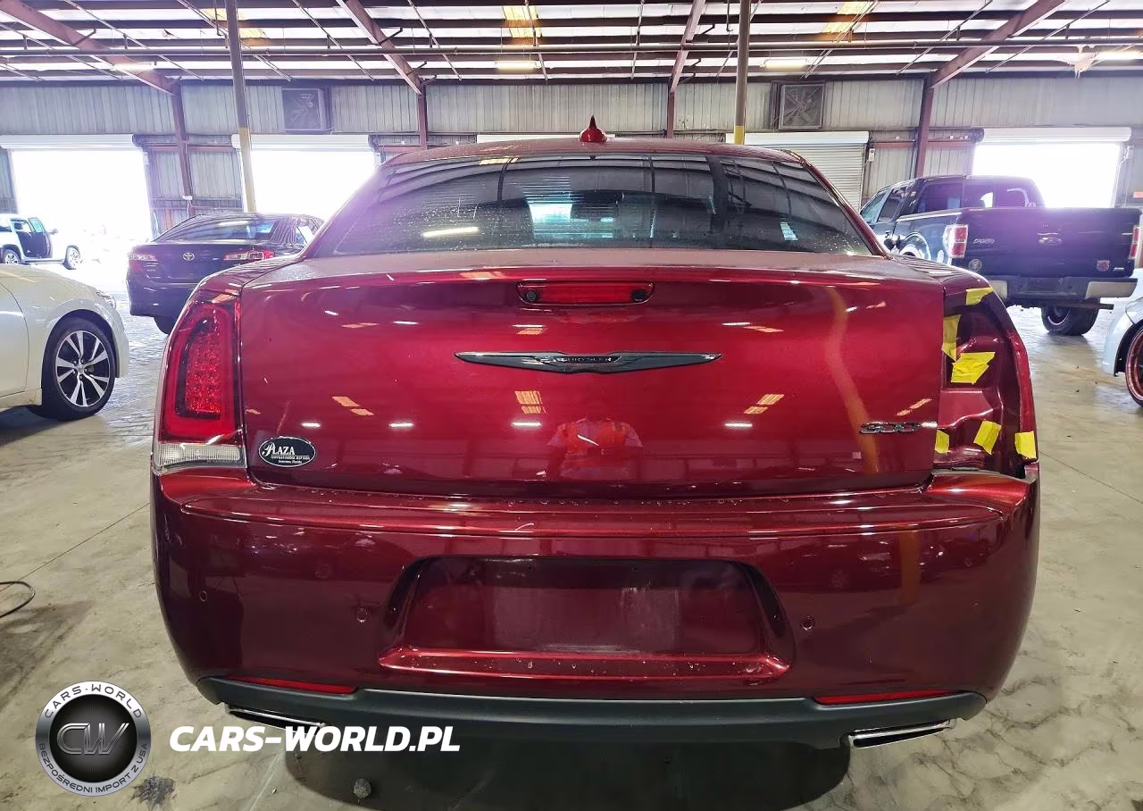 2021 Chrysler 300 Touring VIN:2C3CCAAG3MH661615 - 6