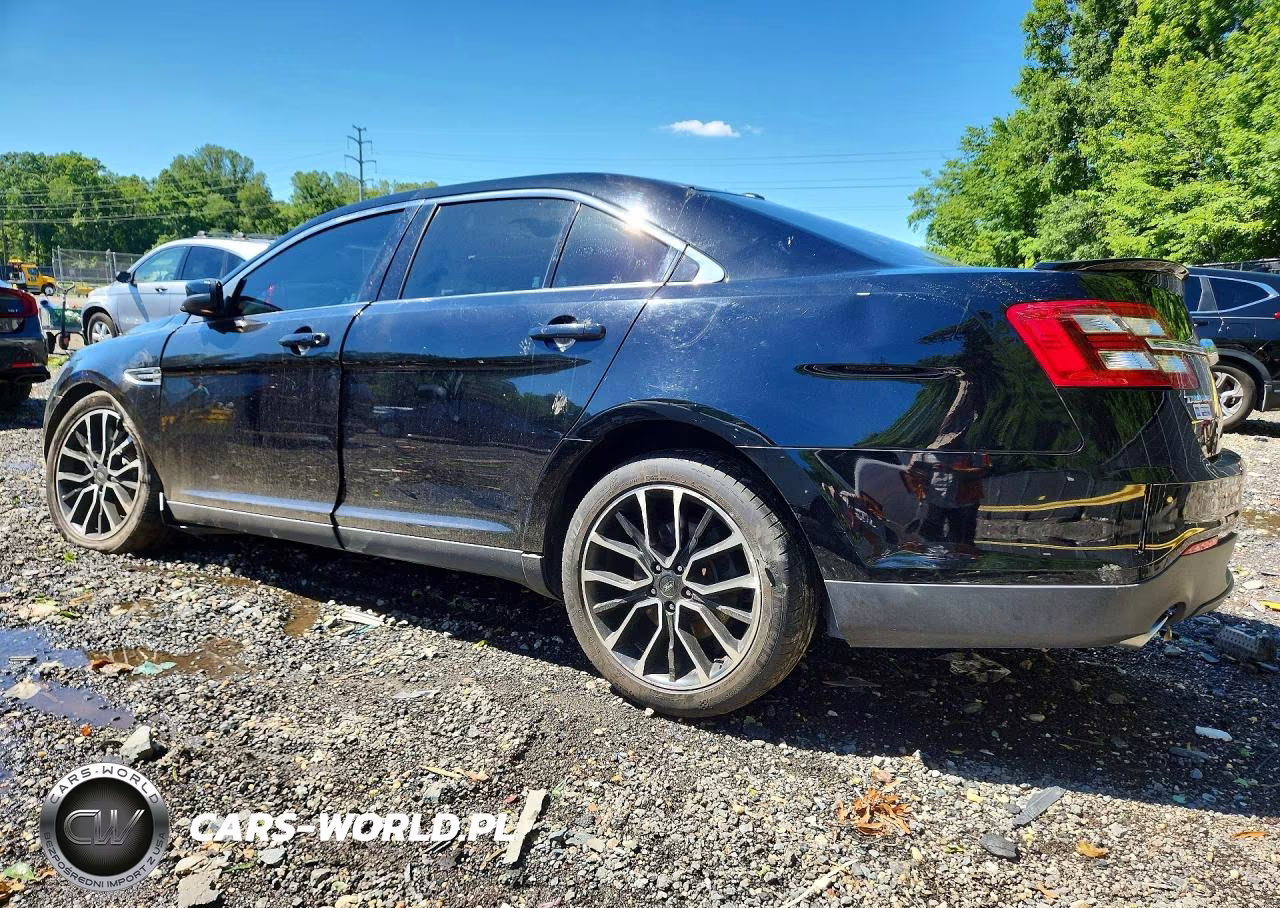 2018 Ford Taurus Sel VIN:1FAHP2E84JG133108 - 2