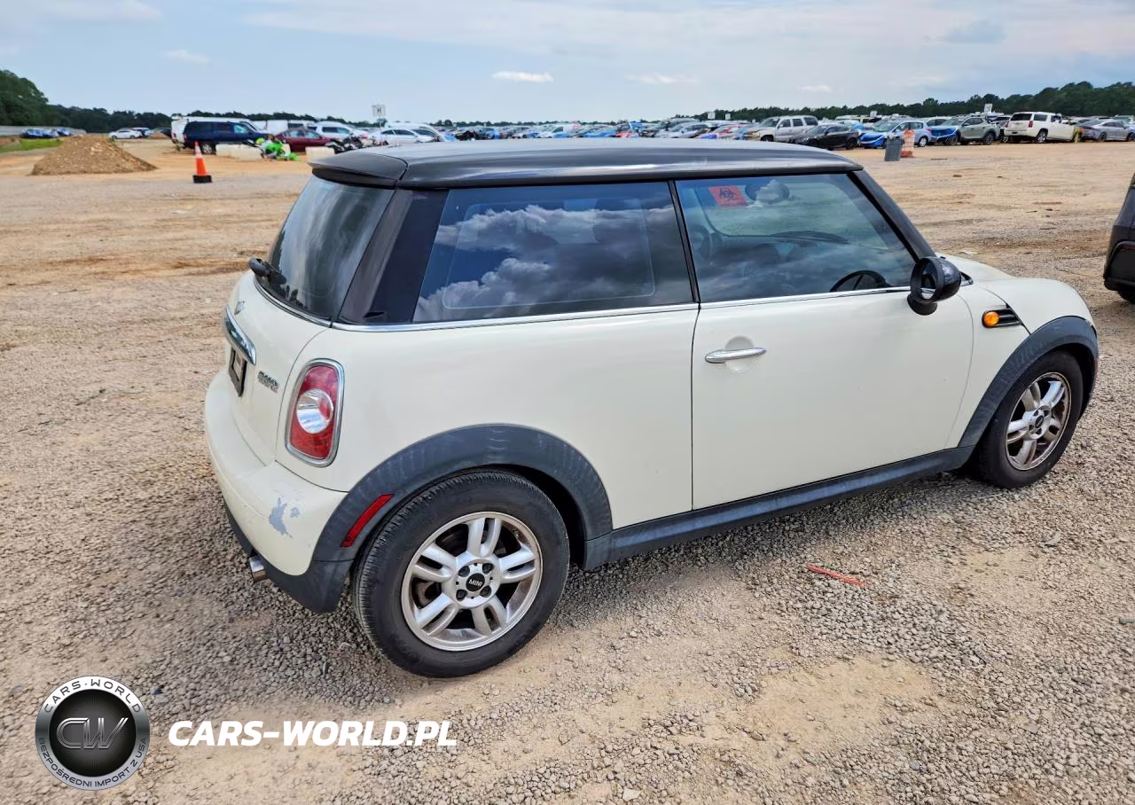 2012 Mini Cooper VIN:WMWSU3C50CT260873 - 3