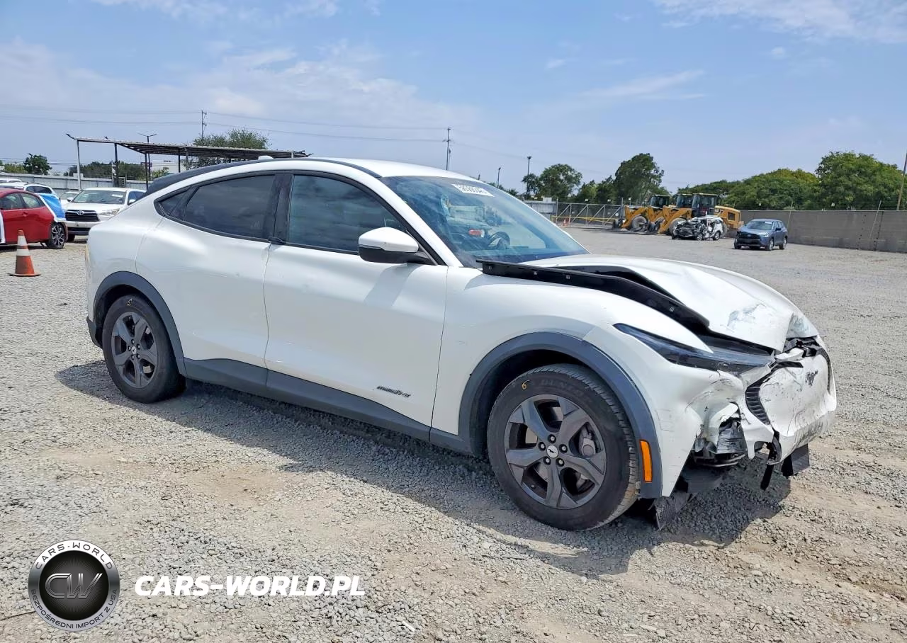 2021 Ford Mustang Mach-E Select VIN:3FMTK1RM6MMA47941 - 4