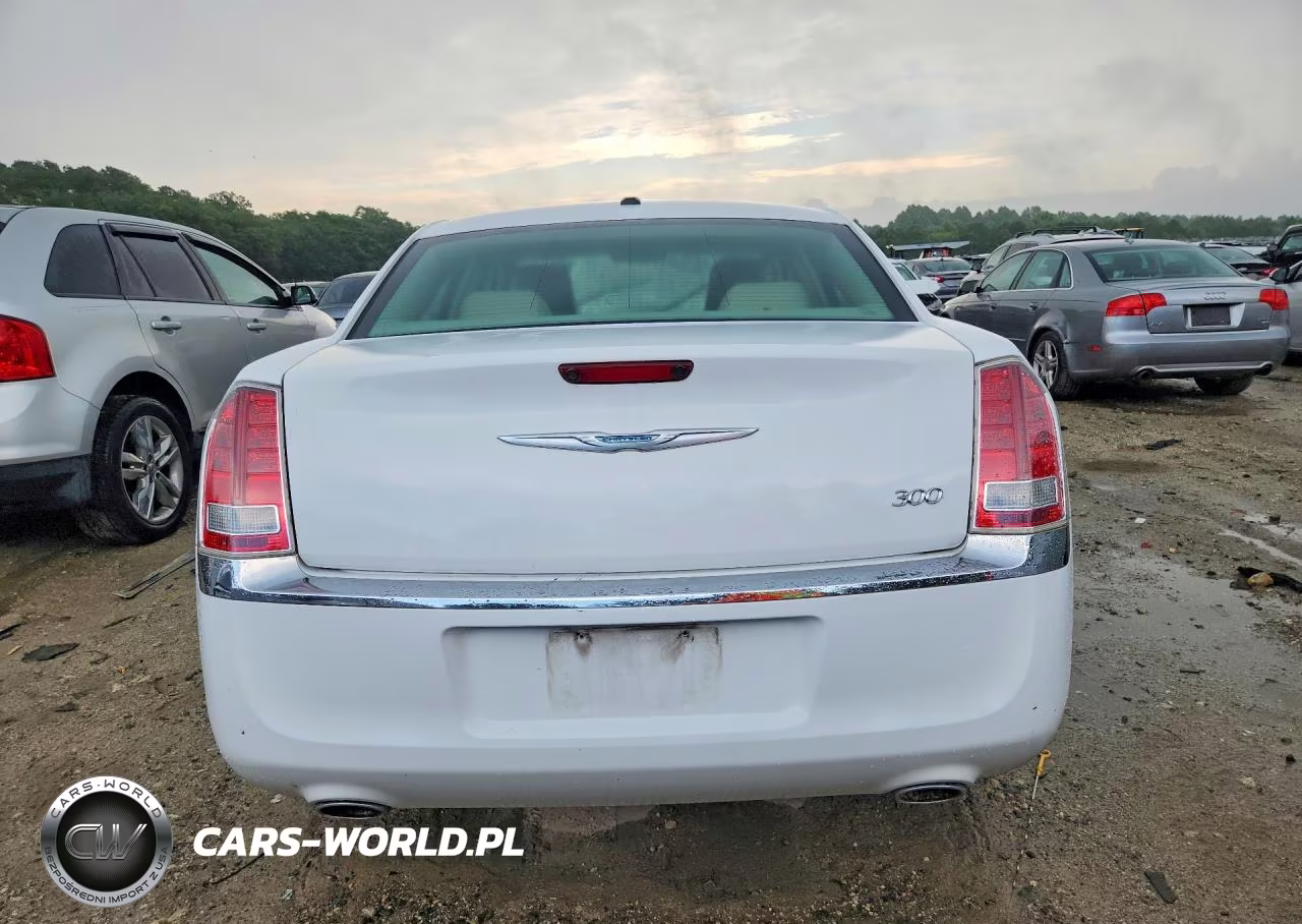 2014 Chrysler 300 VIN:2C3CCAAG1EH220907 - 6